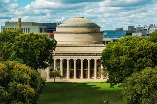 Kilian Court at MIT